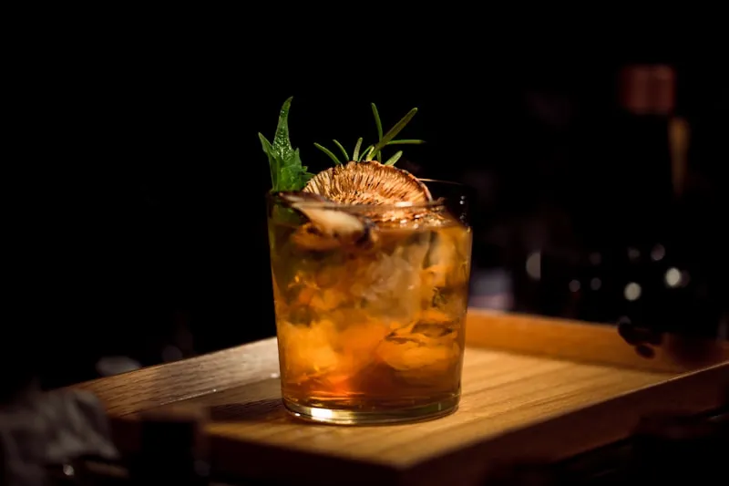 Soirée cocktails pour 40 personnes : recettes et organisation